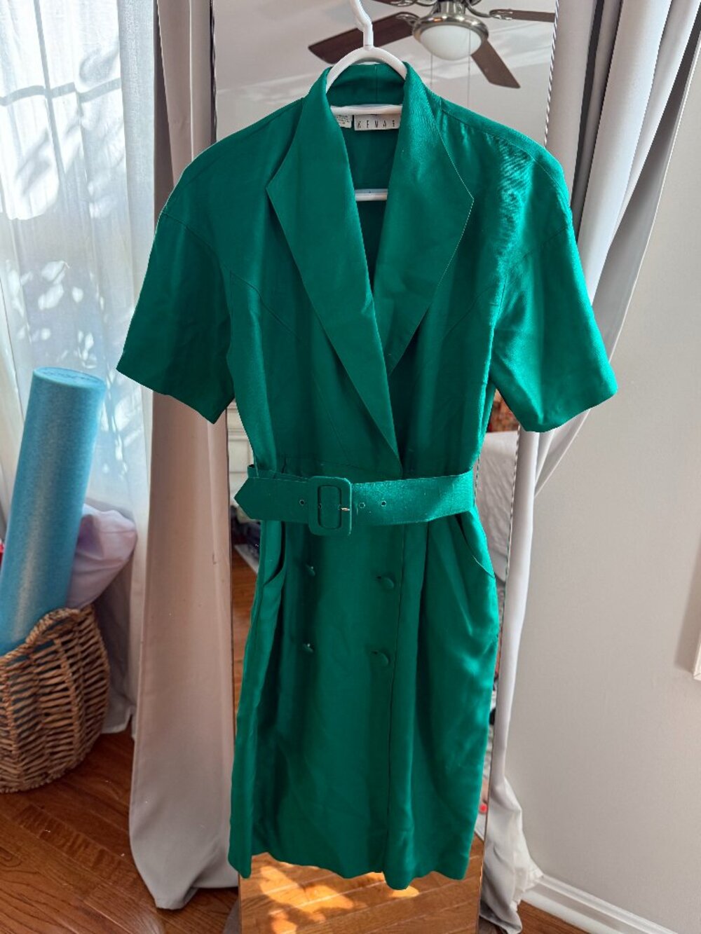 Vintage Kenar Emerald Green 100% Silk Belted Shirt Dress Petite Made in HK
